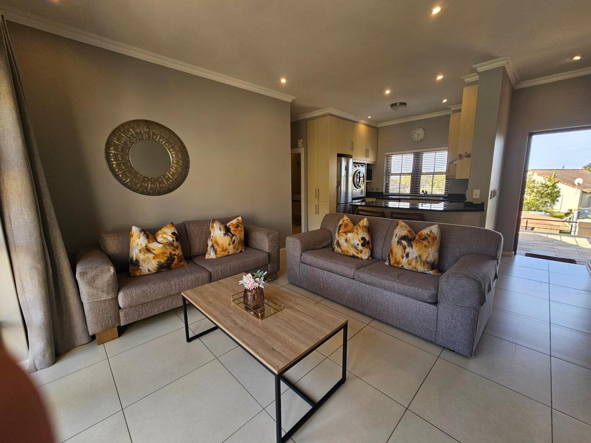 Seventeen Whale Rock Gardens With Back Up Power For Loadshedding Plettenberg Bay Exterior foto